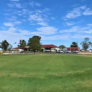 White Gums Motor 4*, Chinchilla Australia